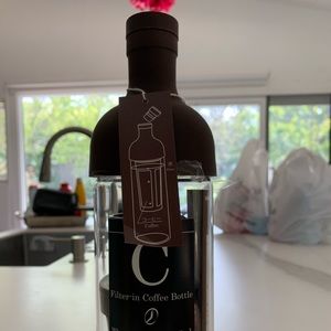 Filter- in Coffee Bottle / Cold Brew Maker